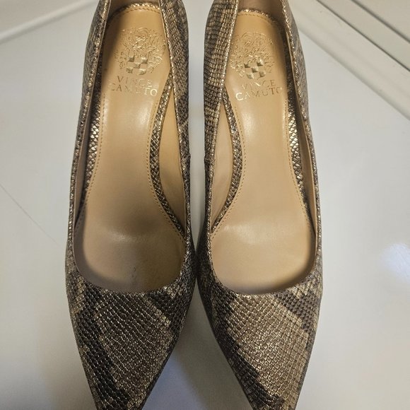 VINCE CAMUTO Python Retsie Pointed Toe Heels 9.5 - Picture 1 of 10